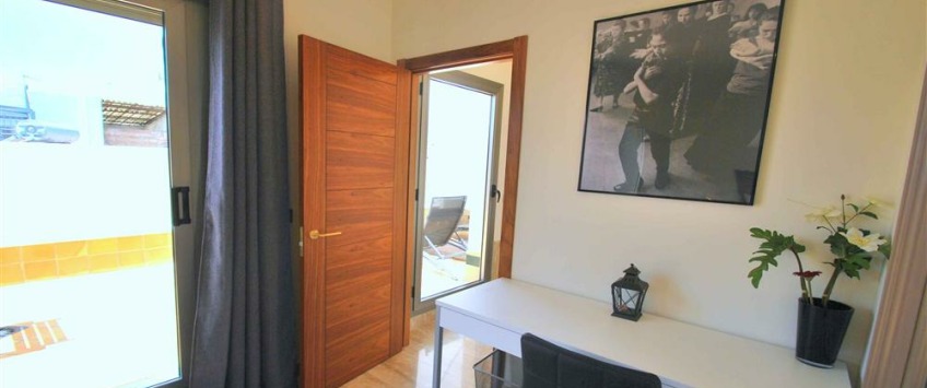 Apartment Calle Santas Patronas Sevilla - Apt 28168