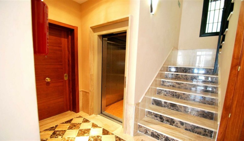 Apartment Calle Santas Patronas Sevilla - Apt 28168