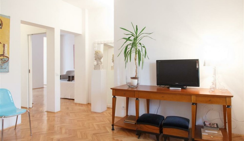 Apartment Cara Dušana 1 2 3 Beograd - Apt 30841