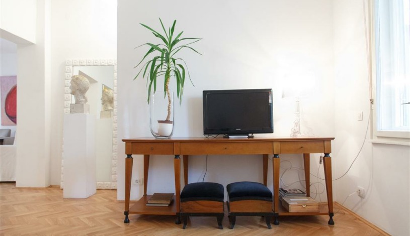 Apartment Cara Dušana 1 2 3 Beograd - Apt 30841