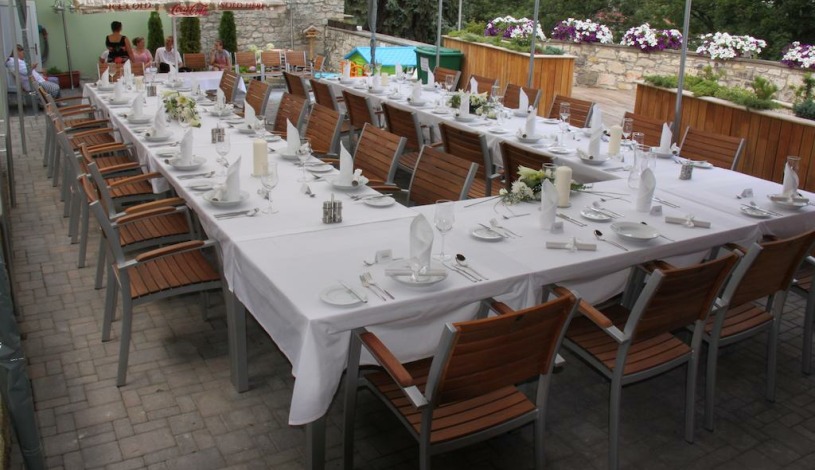 Caramell hotel&cafe Louny