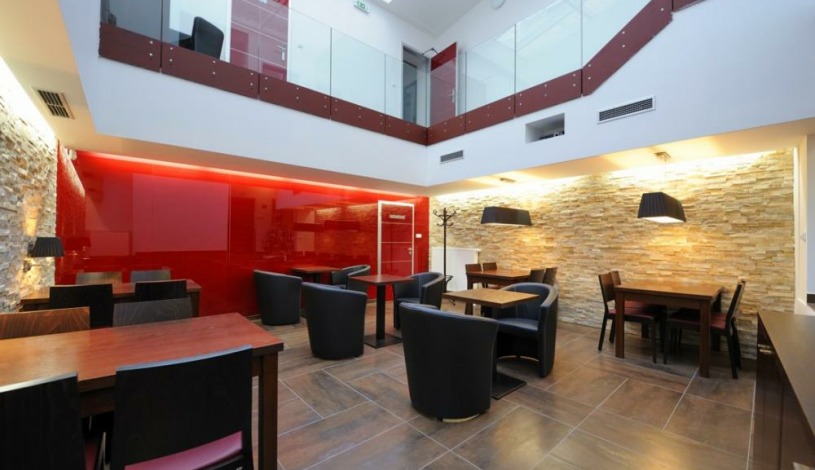 Caramell hotel&cafe Louny