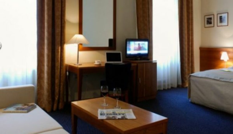 Hotel Carol Praha - Family room, Double room Deluxe