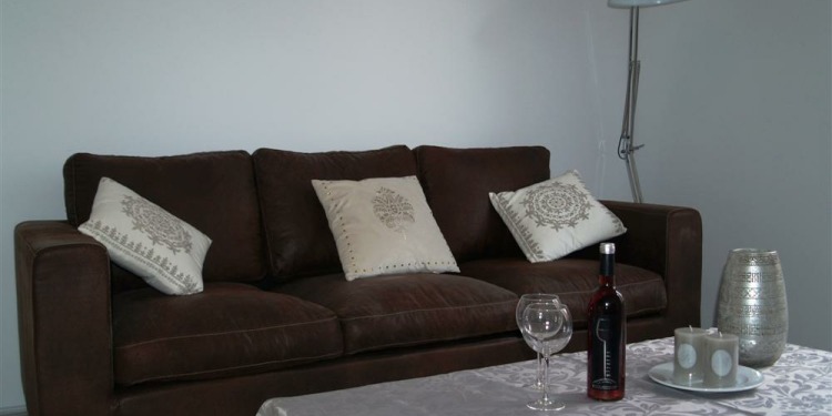 2-bedroom Apartment Valencia Russafa with kitchen for 5 persons