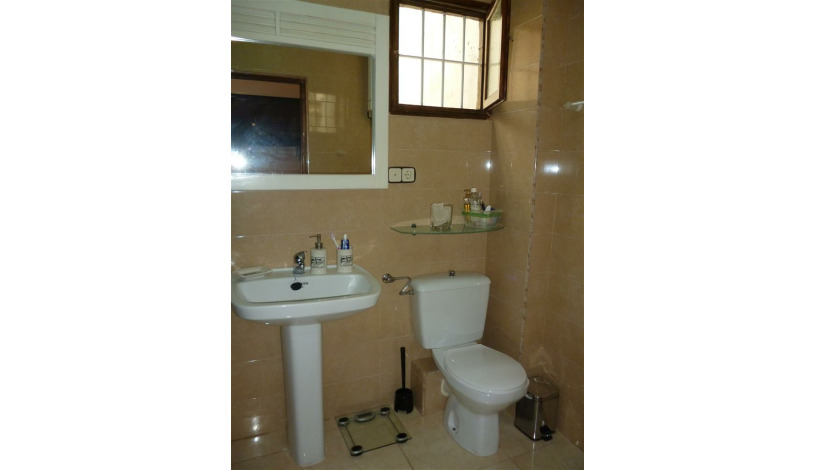 Apartment Carrer del Comte d'Olocau Valencia - Apt 24315