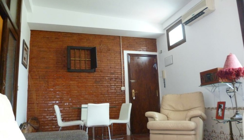 Apartment Carrer del Comte d'Olocau Valencia - Apt 24315