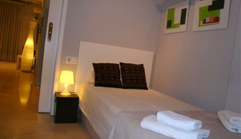 Apartment Carrer dels Aluders Valencia - Apt 18045