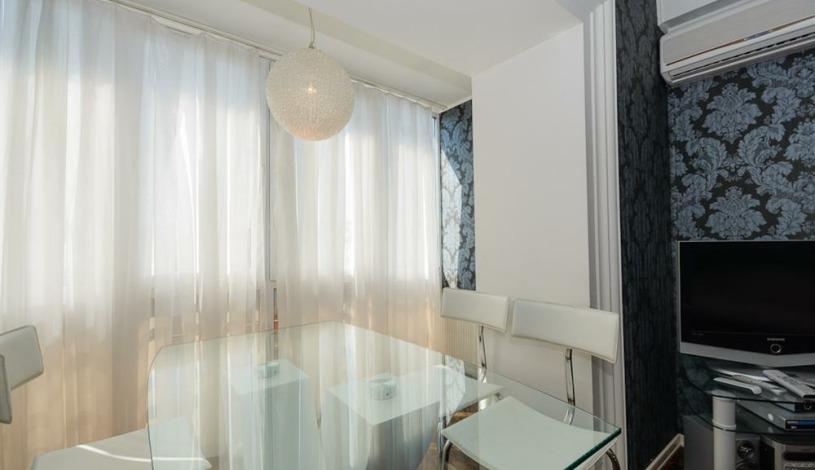 Apartment Chervonoarmiiska Kiev - Apt 31253