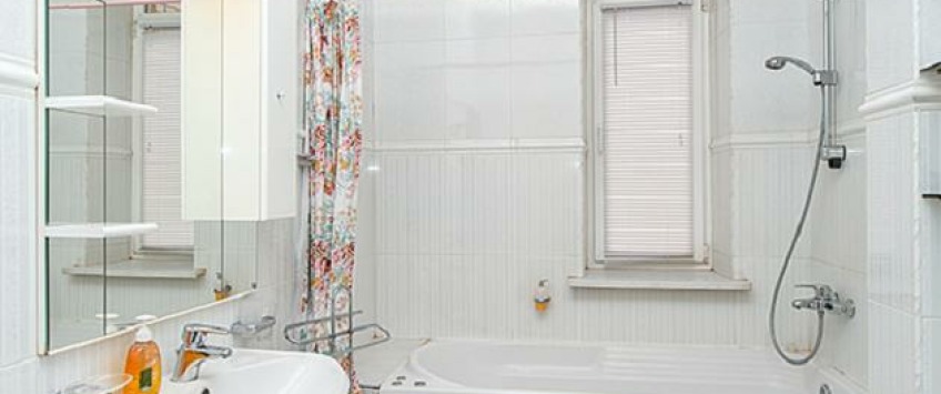 Apartment Chervonoarmiiska Kiev - Apt 32862