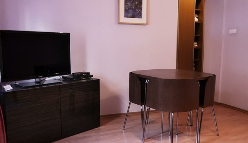 Apartment Chmielna Warszawa - RRR Jadwiga of Angevin (15)