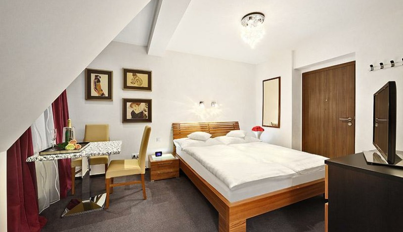 CK Pension Český Krumlov Český Krumlov - Pokoj č. 2 - třílůžkový