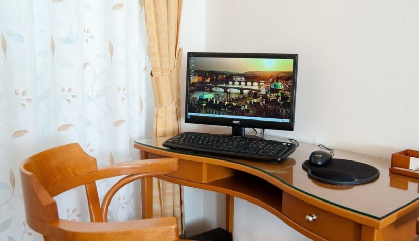 Cloister Inn Hotel  Praha