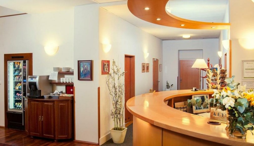 Cloister Inn Hotel  Praha