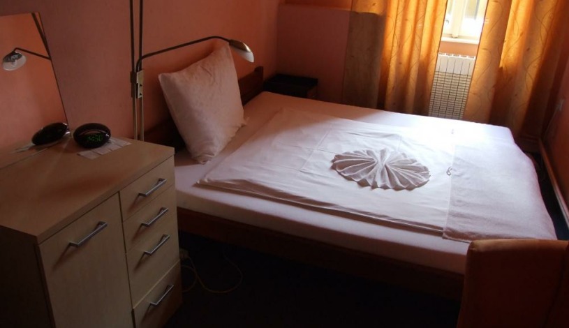 Club Hotel Praha - Postel ve smíšeném pokoji