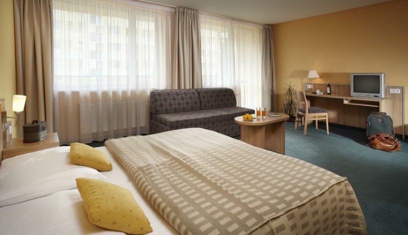 Hotel Fortuna West Praga Praha