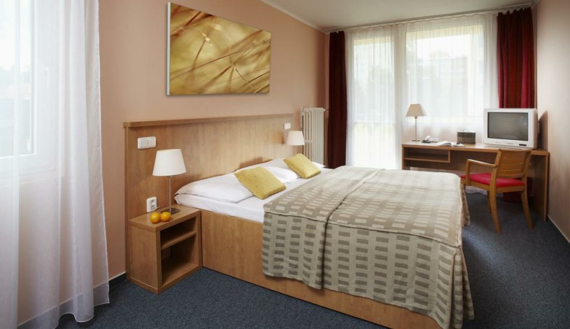 Hotel Fortuna West Praga Praha