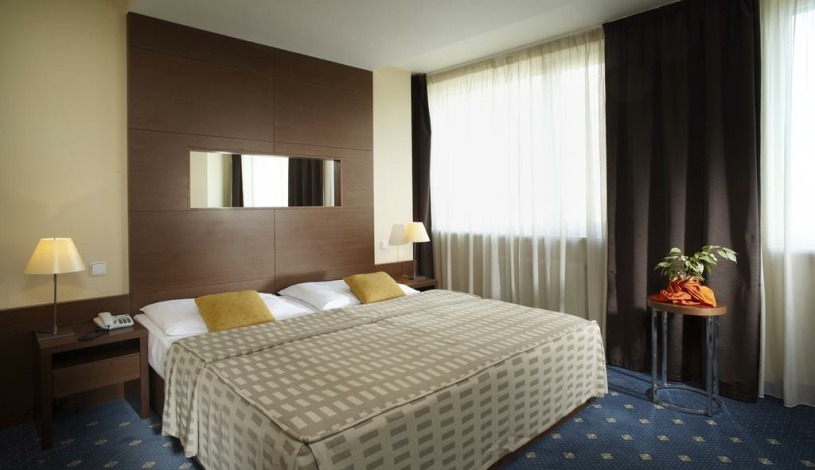 Hotel Fortuna West Praga Praha