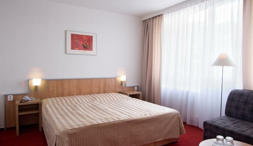 Hotel Fortuna West Praga Praha