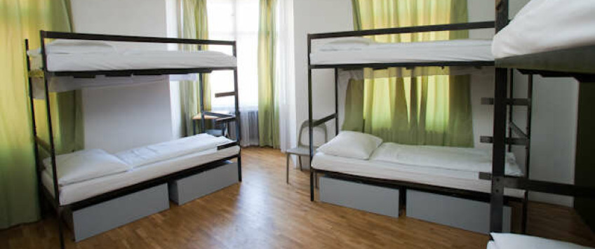 Hostel Czech Inn Praha - Pokoj pro 4 osoby se společným soc. zař., Postel v 6lůžkovém smíšeném společném pokoji