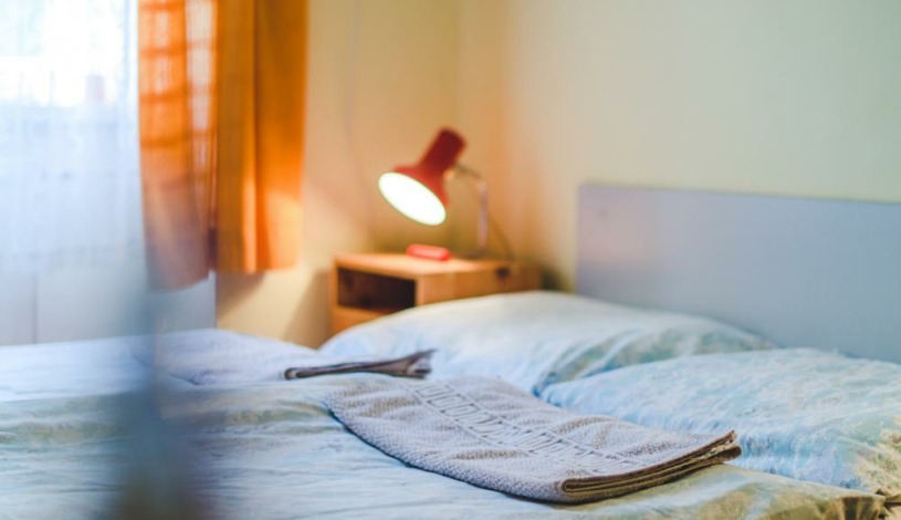 HOSTEL DAKURA Praha - Pokoj pro 1 osobu se společným soc. zař.