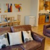 2-bedroom Apartment Edinburgh Haymarket with kitchen and with parking