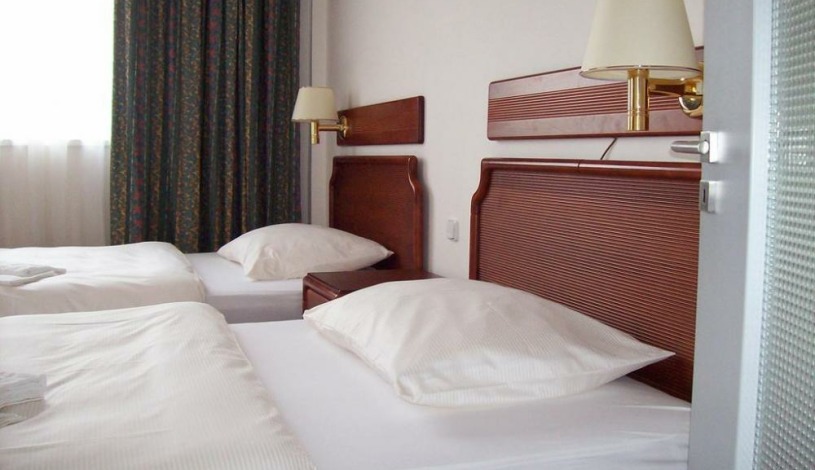 Hotel S-centrum Děčín  - Dvoulůžkový pokoj