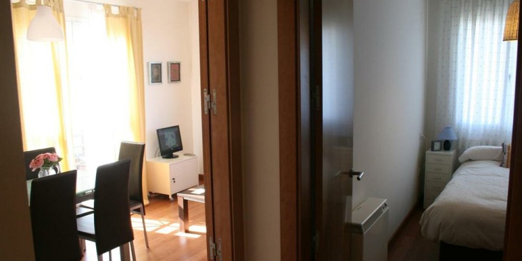 2-bedroom Apartment Granada Sierra Nevada with kitchen for 4 persons