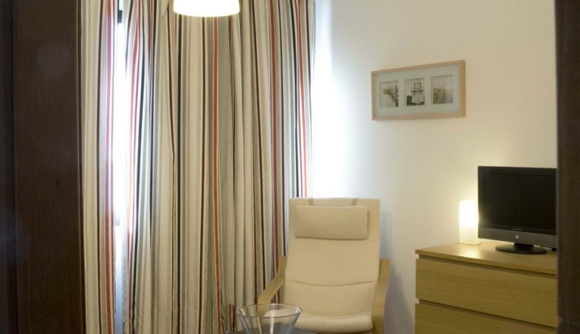 Apartment Deportes José Luis Sáez Granada - Apt 28922