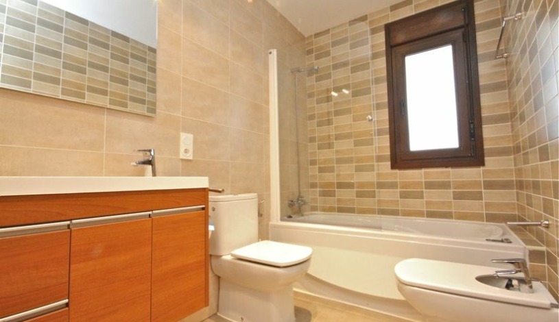 Apartment Deportes José Luis Sáez Granada - Apt 28925