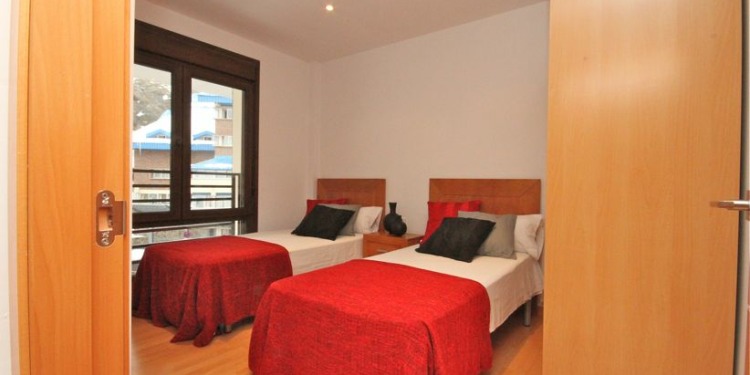 3-bedroom Apartment Granada Sierra Nevada with kitchen for 6 persons