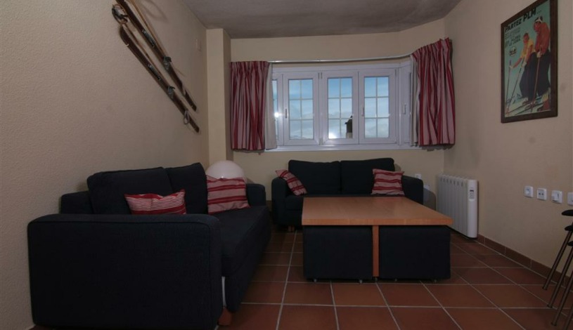 Apartment Deportes José Luis Sáez Granada - Apt 28923