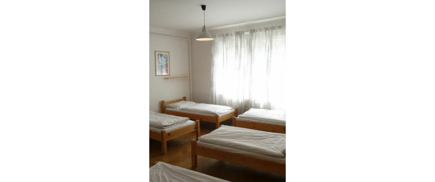 Pension and Hostel Dlouha Praha - Hostel - 6-bedded room