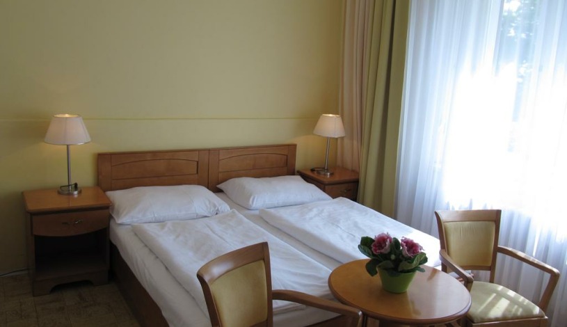 Pension Jana / Domov Mládeže Praha