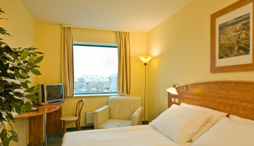 Amedia EuroHotel Praha - Einbettzimmer, Dreibettzimmer