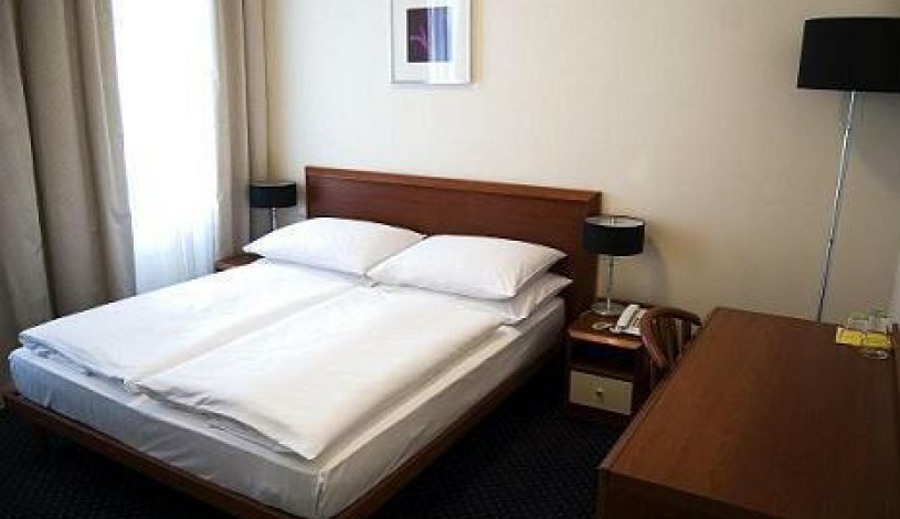 Hotel Europa Brno - dvoulůžkový standard, jednolůžkový standard, jednolůžkový superior