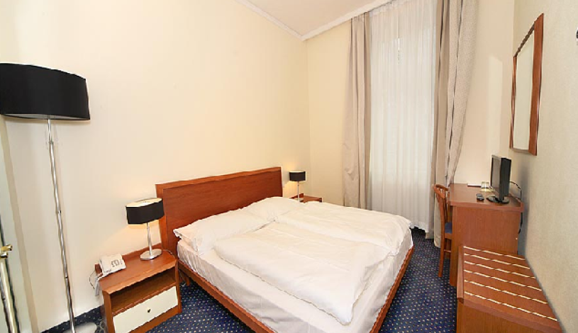 Hotel Europa Brno - dvoulůžkový standard, jednolůžkový standard