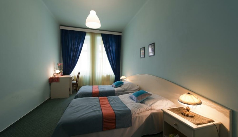 Eurowings Hotel Praha - Dvoulůžkový pokoj , Třílůžkový pokoj 