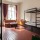 Hostel Fléda Brno - šestilůžkový pokoj s přistýlkou a sdílenou koupelnou (pč 1)