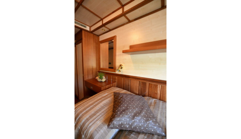 FLORENTINA BOAT hotel Praha - JEDNOLŮŽKOVÁ KAJUTA SUPERIOR 