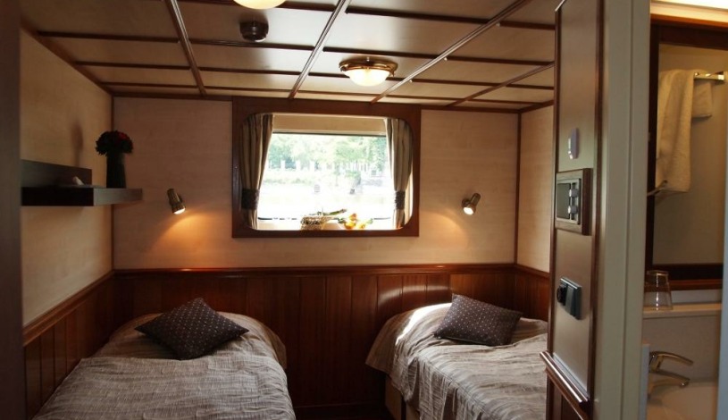 FLORENTINA BOAT hotel Praha - DVOULŮŽKOVÁ KAJUTA SUPERIOR (TWIN)