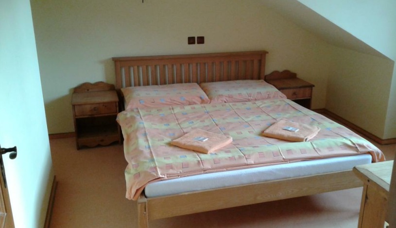 Horský hotel Ondráš Ostravice - Rodinný čtyřlůžkový pokoj 2+2 (hory)