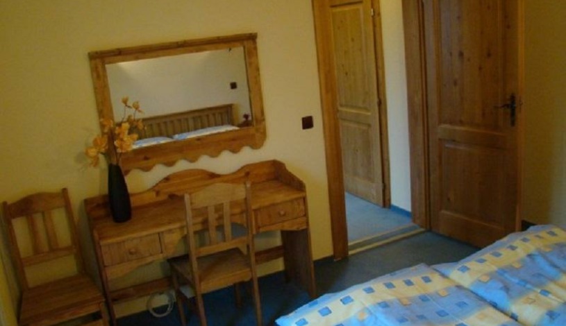 Horský hotel Ondráš Ostravice - Rodinný třílůžkový pokoj 2+1 (hory), Dvoulůžkový (hory)