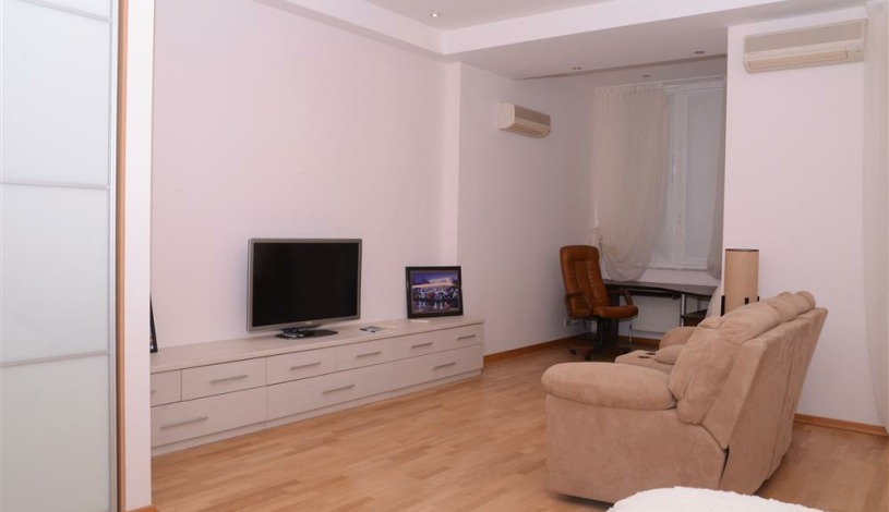 Apartment Frantsuzskiy bulvar Odessa - Apt 32805