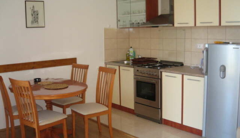 Apartment Fra Stjepana Vrlića Omiš - Apt 37217