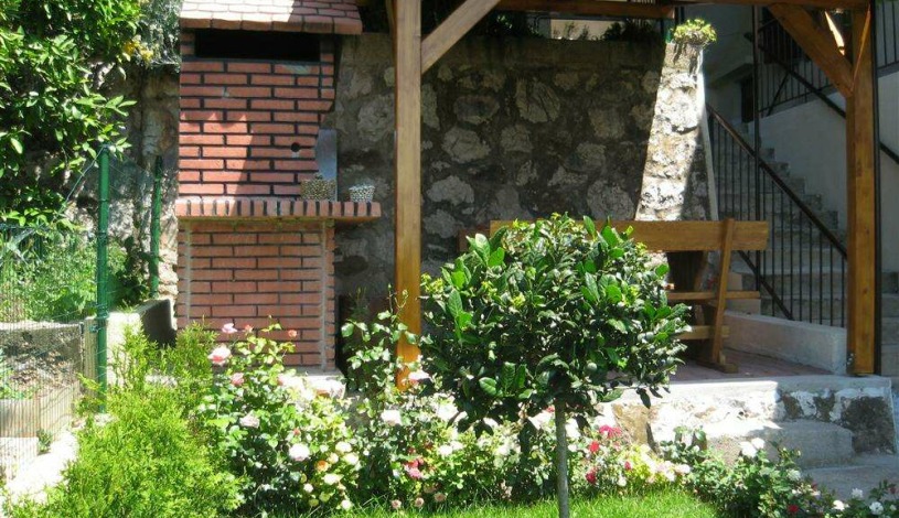 Apartment Fra Stjepana Vrlića Omiš - Apt 37217