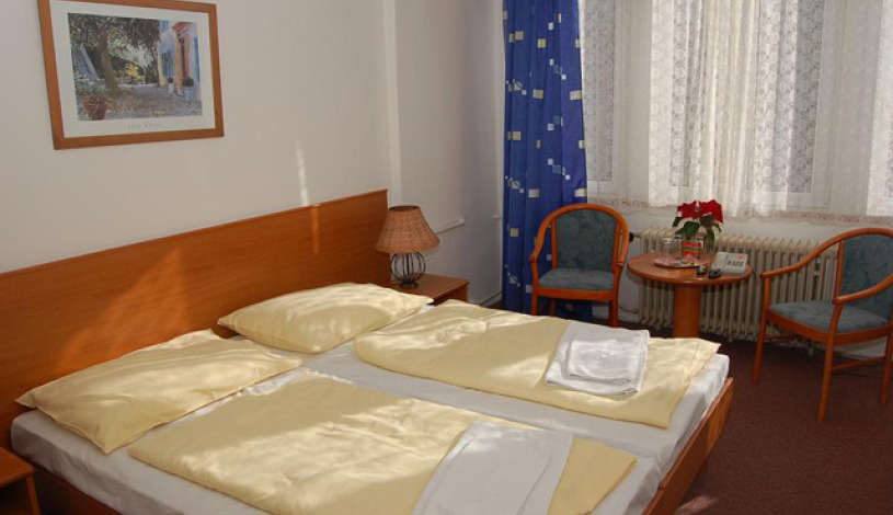 Hotel Gradient Praha - Einbettzimmer, Zweibettzimmer