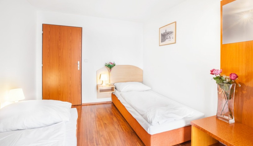 Apartment House Zizkov Praha - Pokój 4-osobowy, Apartament (3 sypialnie)