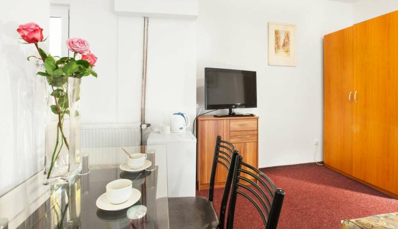 Apartment House Zizkov Praha - Pokój Pięcioosobowy