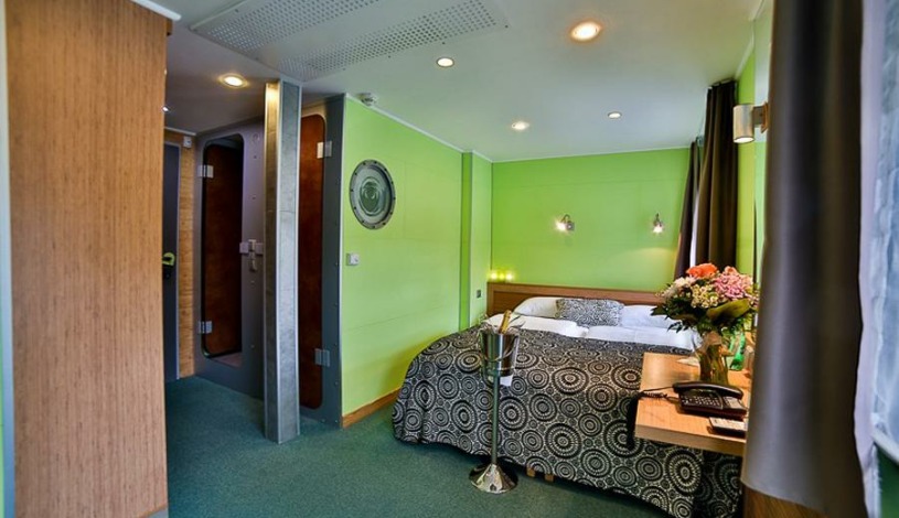 greenYacht Hotel Praha - Romantic Cabin double