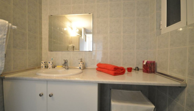 Apartment Griva Digeni Attica - Apt 31594